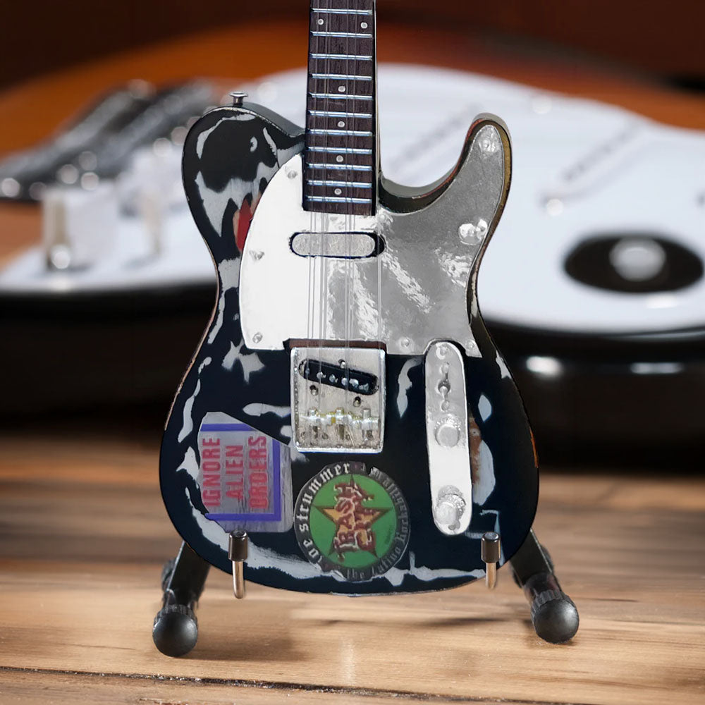 THE CLASH - (結成 50周年 ) - Joe Strummer Fender Telecaster Signature Relic